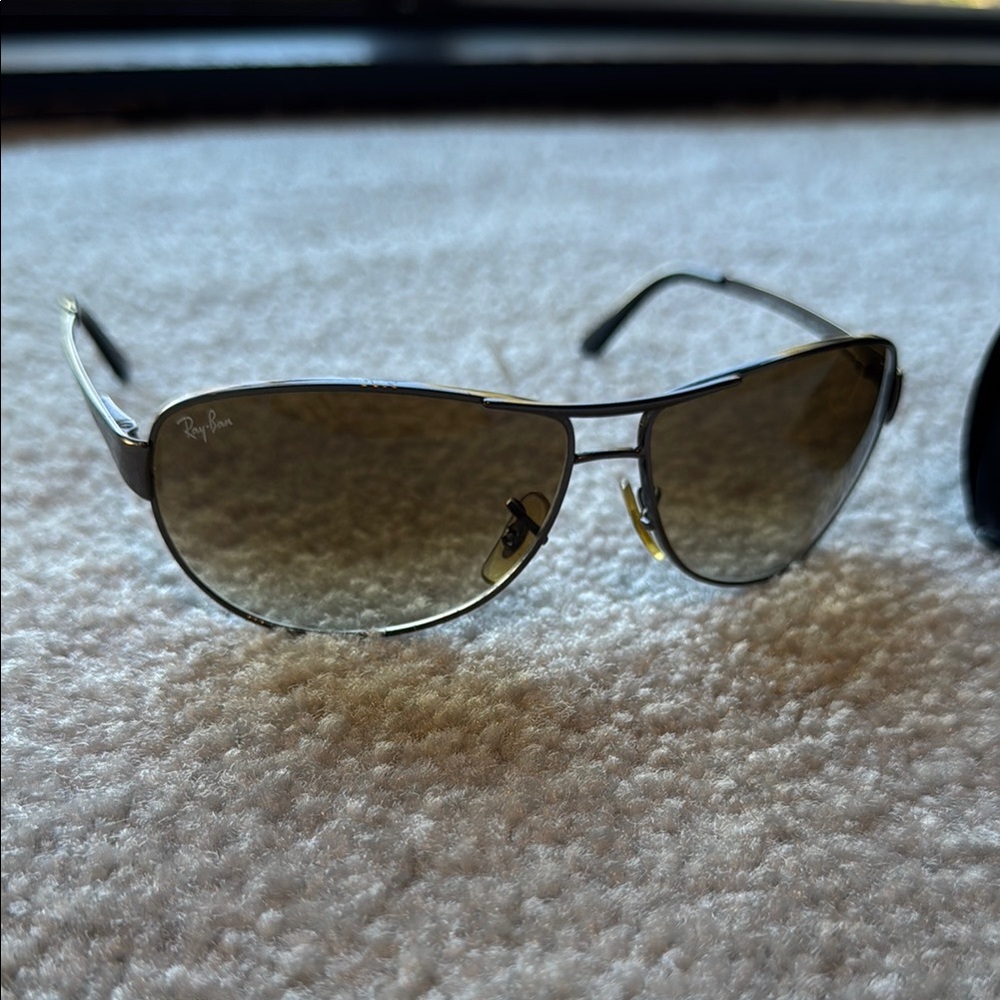 Ray-Ban Unisex Aviator Sunglasses - Brown